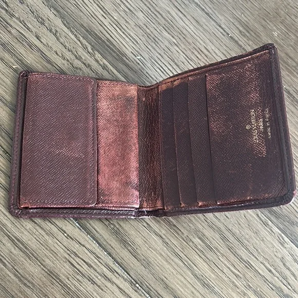 Louis Vuitton Slim Purple Taiga Billfold - Picture 3 of 14